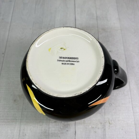 THE MAIN INGREDIENTS Black Ceramic Red Orange Green Chili Peppers 3.5Qt Pitcher - Picture 7 of 16